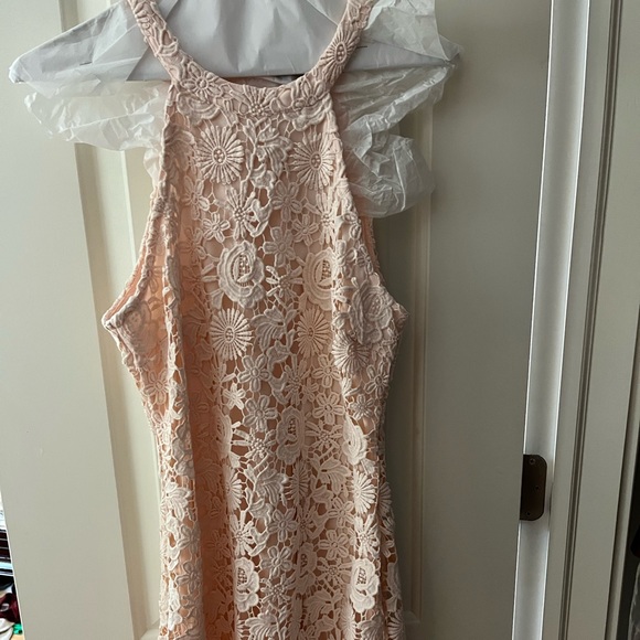 Women’s size M from Lulus runs a bit small, dry cleaned once but never worn - Picture 1 of 1